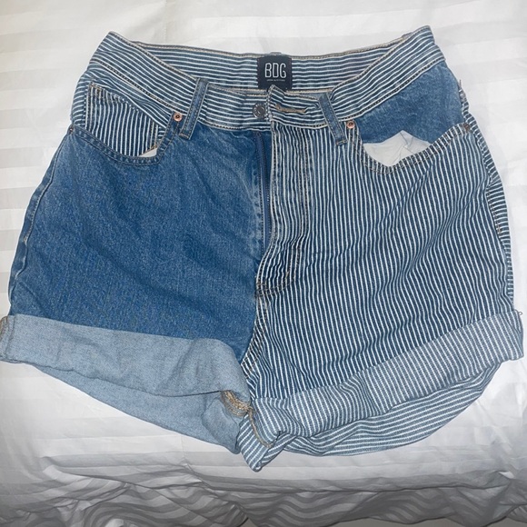 Mom shorts - Picture 1 of 4